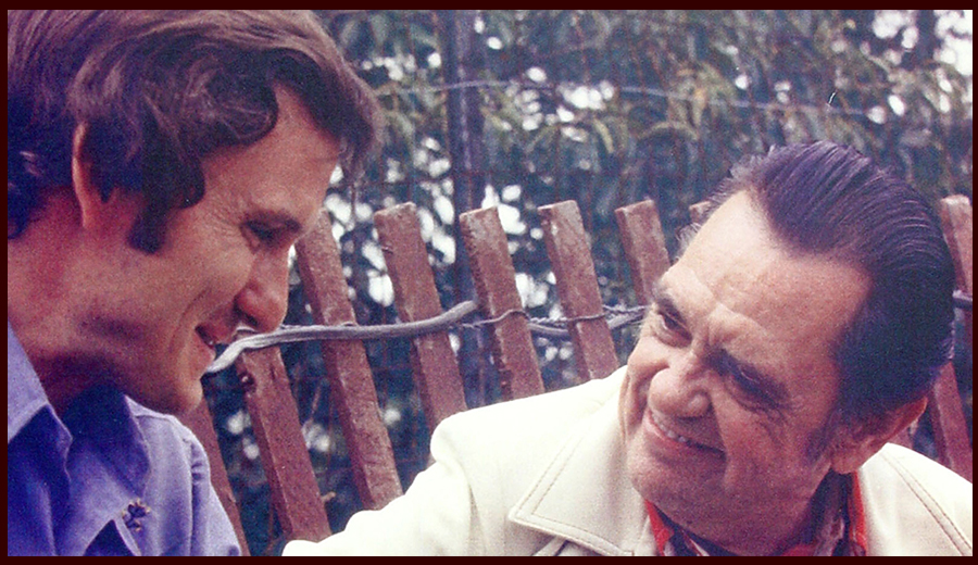 Gamble Rogers, left, with Merle Travis
